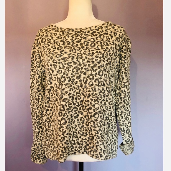 Jane and Delaney NWT metallic animal print sweater - Picture 1 of 5